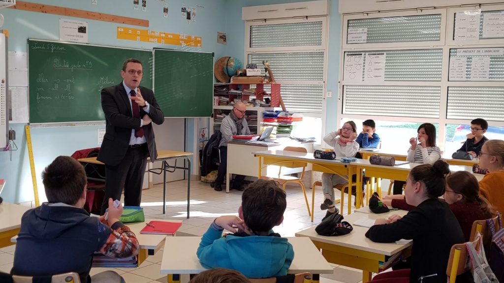 02/2018 - Saint-Martin-du-Bois - Rencontre de la classe des CM2 dans le cadre du parlement des enfants