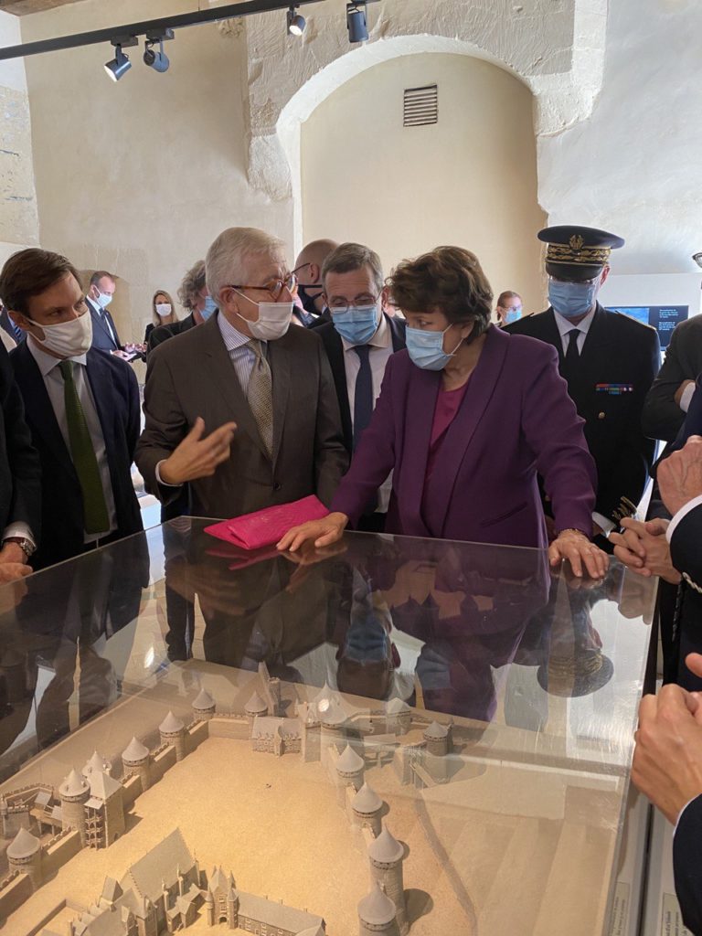 09/2020 - Angers - Visite officielle de Roselyne Bachelot, Ministre de la culture, au château d'Angers