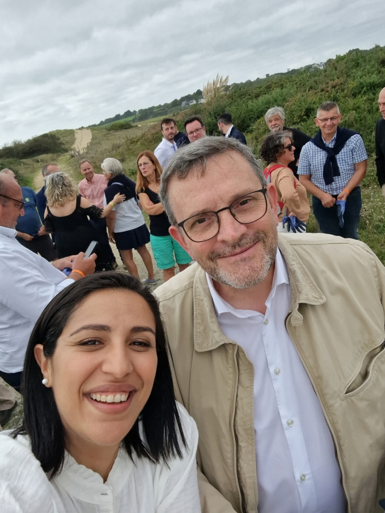 09/2023 - Guidel -  Opération nettoyage de la plage avec Sarah El Haïry, secrétaire d’Etat à la biodiversité